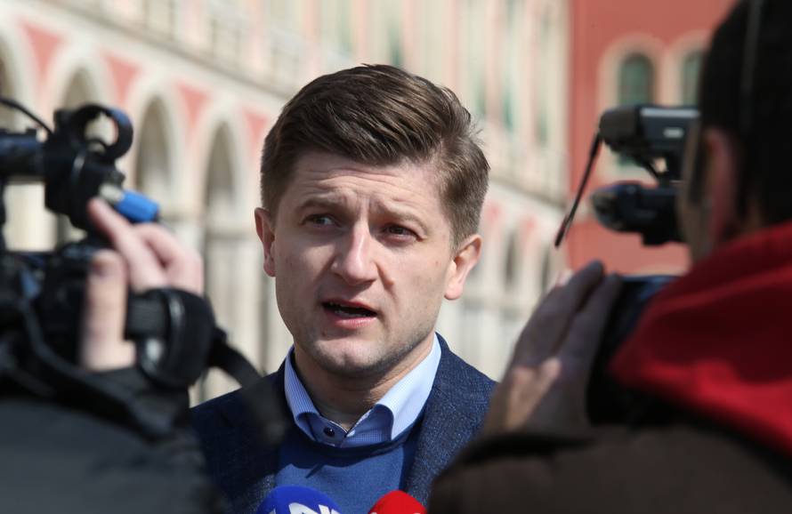 'Smanjit ću poreze, ali porezi neće riješiti sve naše probleme'