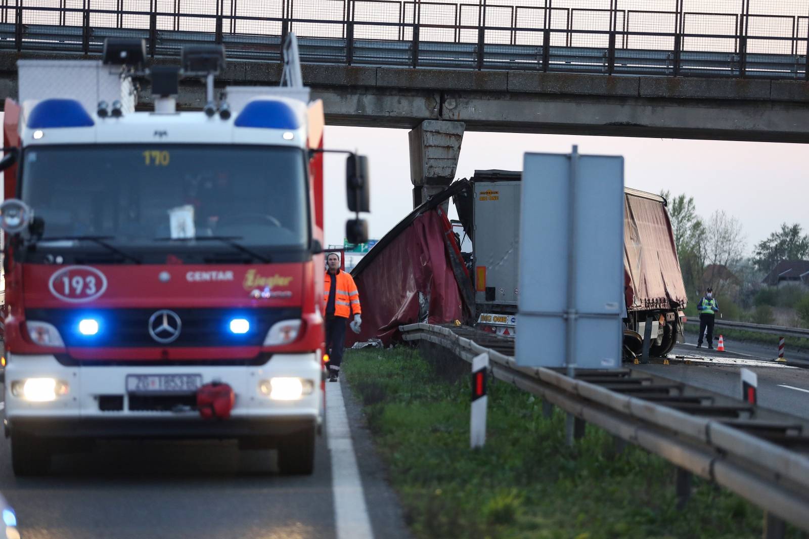 Zagreb: Jedna osoba smrtno stradala u prometnoj nesreći na obilaznici