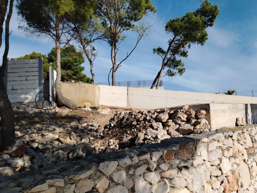 VELIKA GALERIJA Uz Pripuza sad i drugi dižu zidove na Murteru: 'Uništavanje se dalje nastavlja'