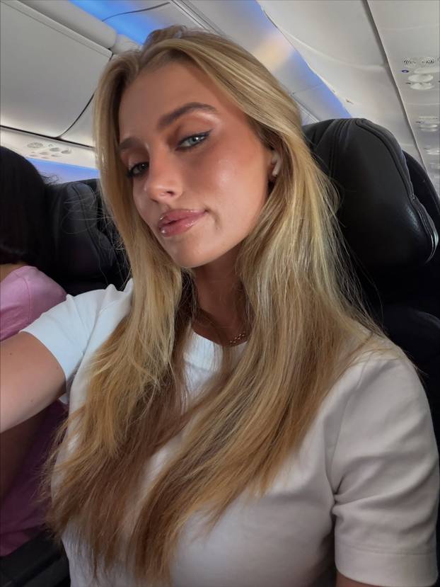 FOTO Zbog vatrene Australke mnogi prate kriket, a u Indiji je doživjela šok: 'Bilo je strašno'