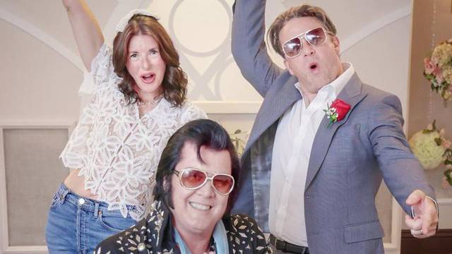Jamie Oliver i njegova supruga obnovili bračne zavjete u Las Vegasu: Bio i Elvisov dvojnik