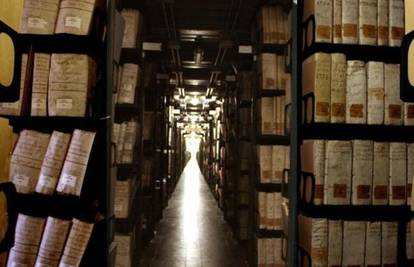 Vatikan otvara arhiv: Izložit će tajne dokumente o templarima