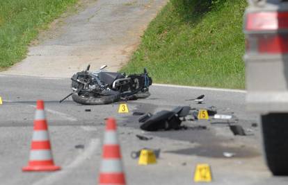 Motociklist sletio u jarak na Pelješcu, ozlijedio glavu