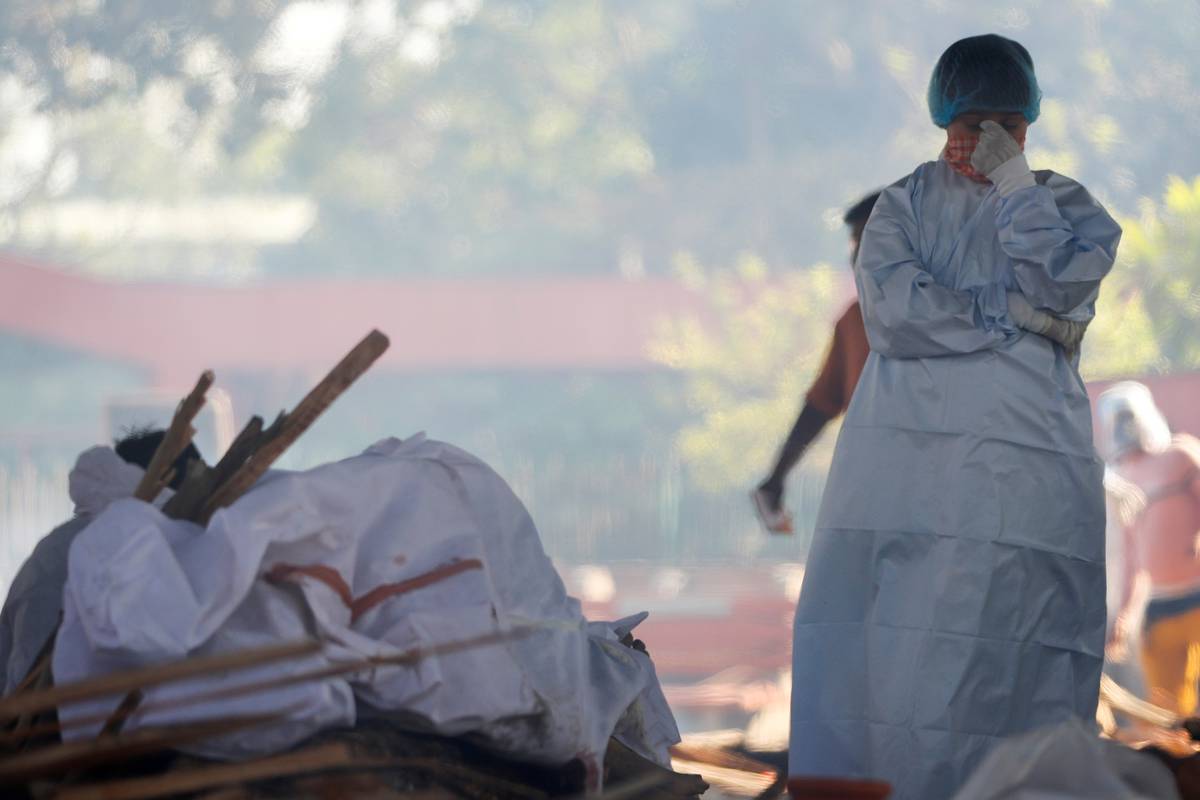 Rekordi padaju, bolnice su pod navalom, a bez kisika i kreveta: 'Indiju je zahvatila oluja zaraze'