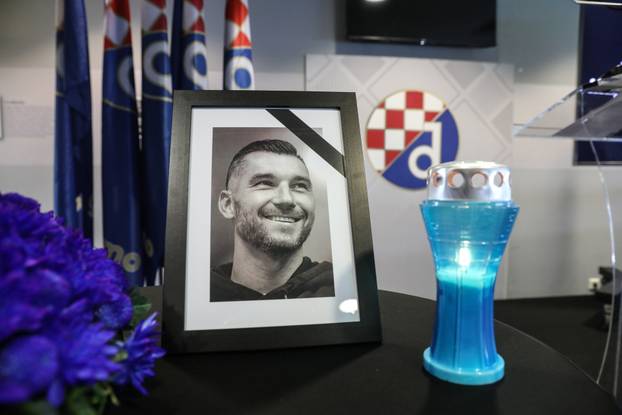 Zagreb: Komemoracija za tragi&ccaron;no preminulog Nikolu Pokriva&ccaron;a