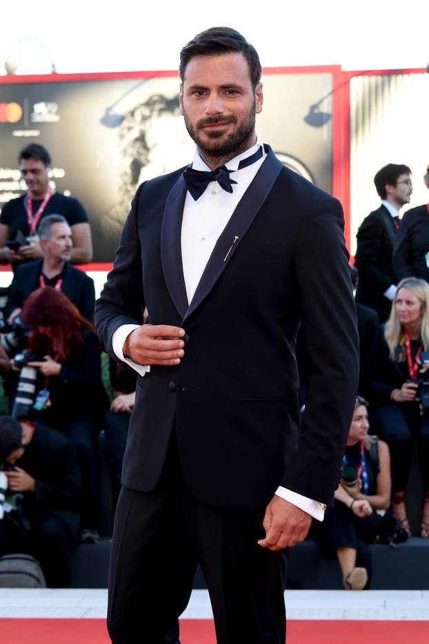 Stjepan Hauser danas slavi 37. rođendan