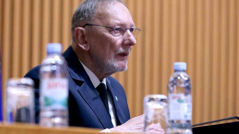 Božinović u Saboru: 'Sigurnost granica ne brani se galamom, žicama i Facebook statusima'