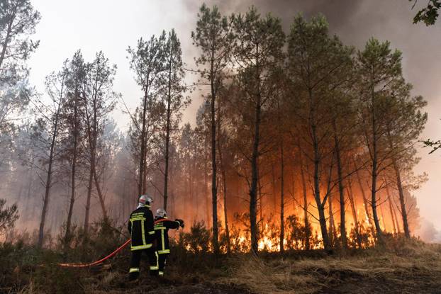 Wildfires rage in southern France