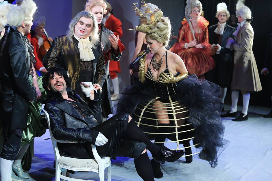 Nives ostvarila san: Zablistala je na daskama osječkog HNK