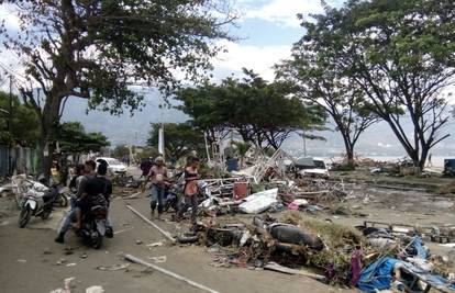 Tsunami ih pokosio dok su se zabavljali: Više stotina mrtvih