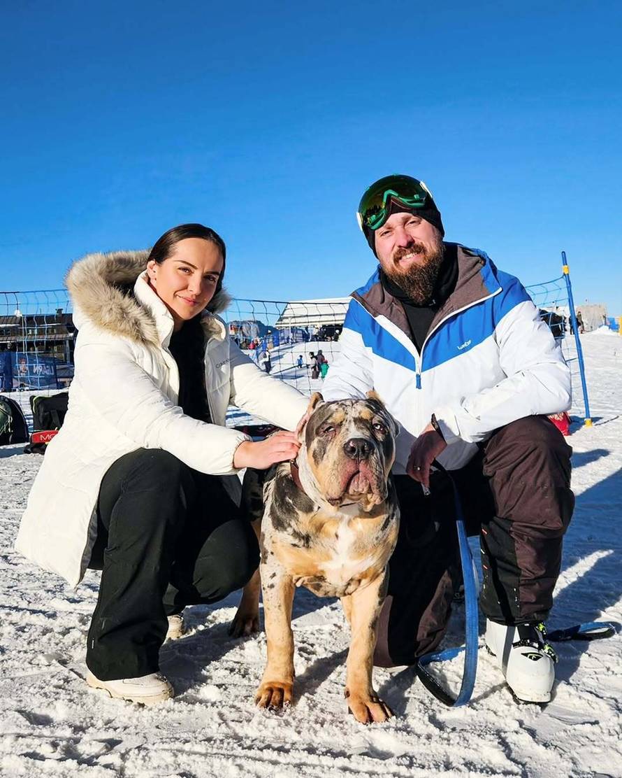 Sve naopačke, pa i Maja Šuput: Mi u kaputima, oni u badiću