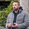 VIDEO Ben Affleck zaglavio na parkiralištu: Uzrujao se, izašao iz auta pa odlučio popiti kavu