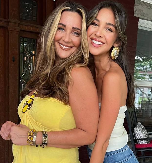 FOTO Krv nije voda! Prekrasne mama i kći imaju titulu misice