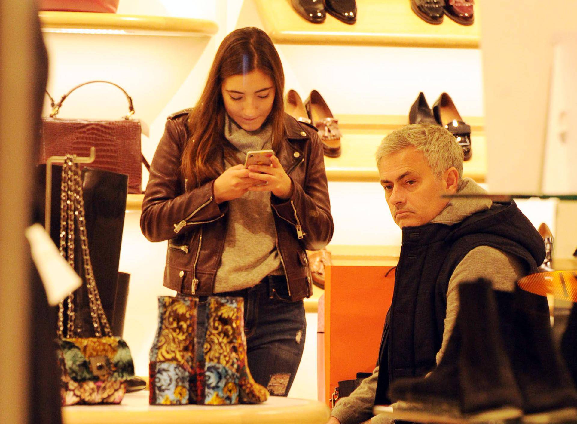 EXC - Manchester United Manager Jose Mourinho and daughter xmas Shopping