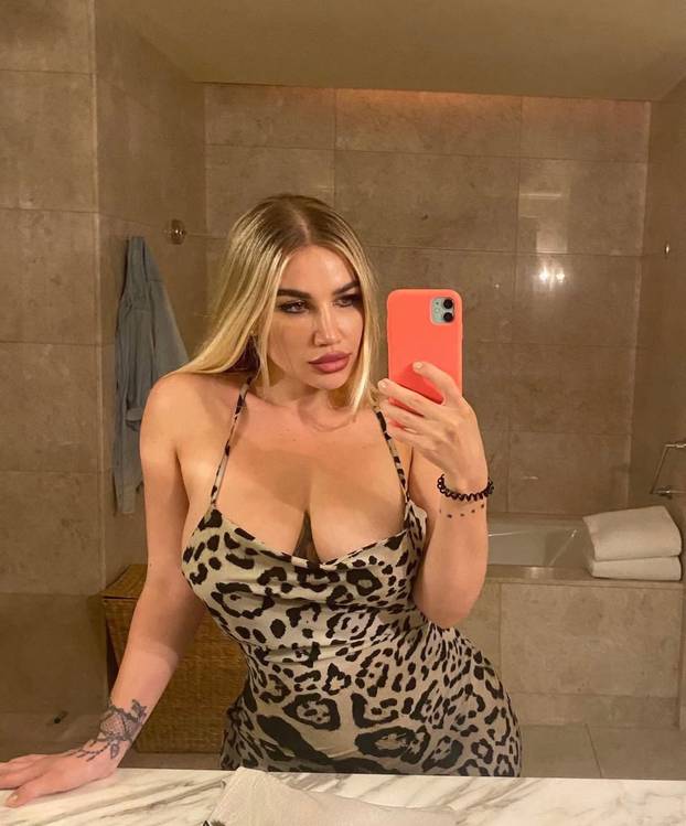 FOTO Mlada mama pokazala sve: Pogledajte zašto je Alina hit na društvenim mrežama...