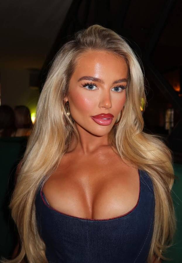 FOTO Barbie u stvarnom životu? Pratitelje je zaludila prirodnim savršenim tijelom