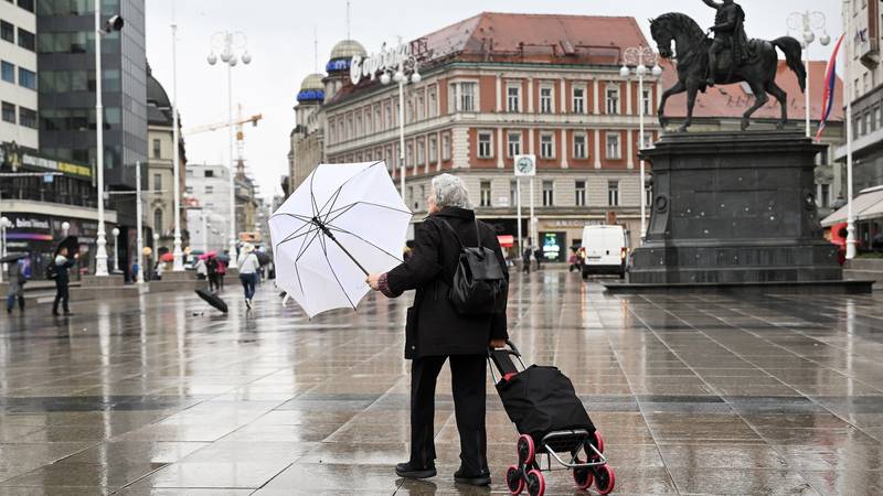 For the weekend enjoy a nice weather and then the change arrives