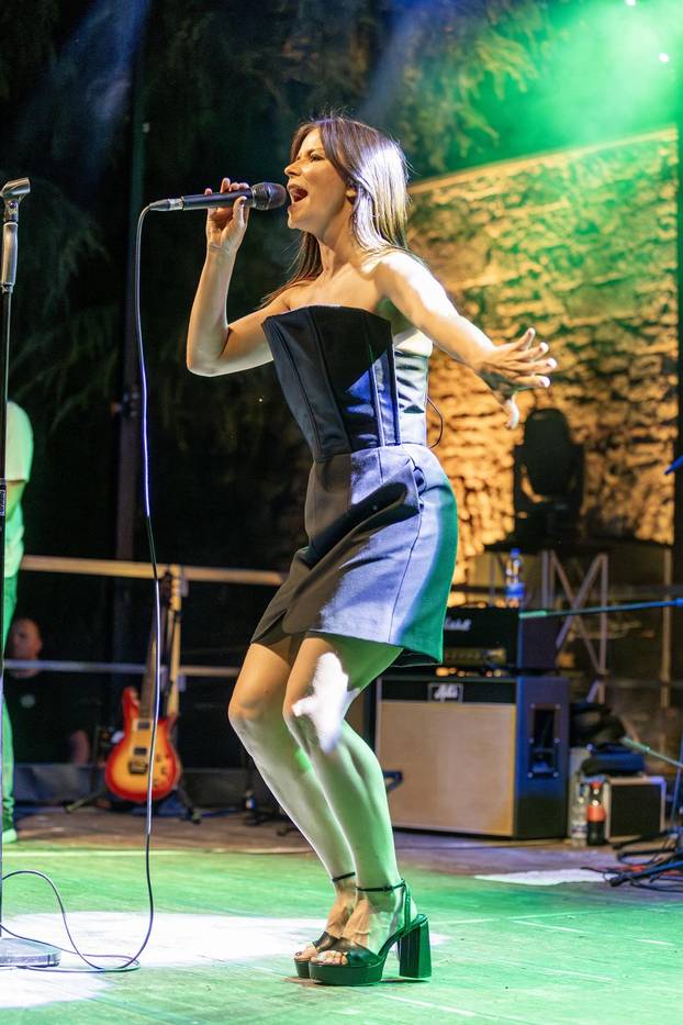 Pula: Vesna Pisarović održala koncert na Kaštelu