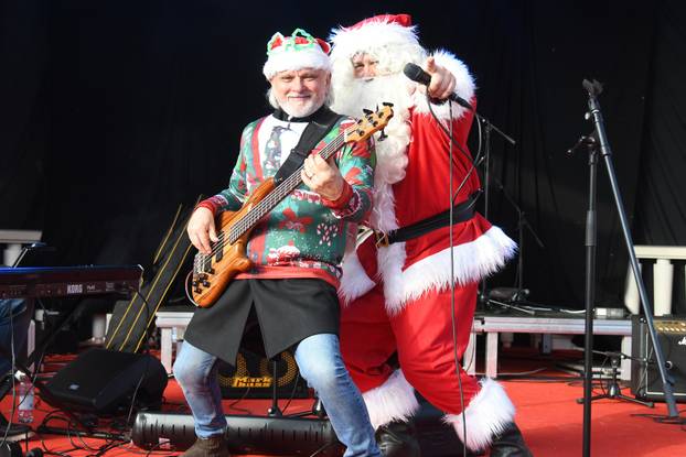 Bjelovar: Svi naraštaji prolavili Novu godinu na Dječjem dočeku uz Djeda Mraza i Moto mrazove