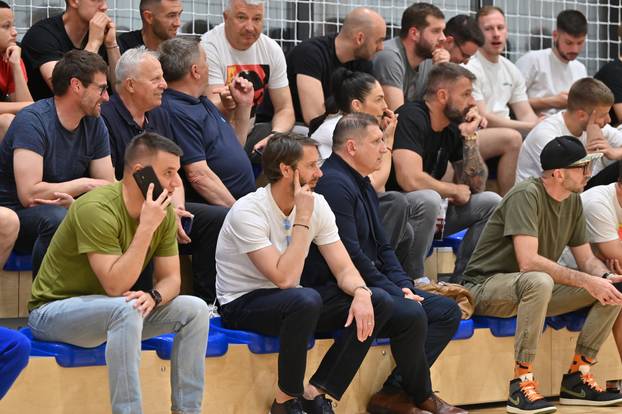 Makarska: Donatorska utakmica veterana Hajduk - Dinamo za Mladena Bartolovića