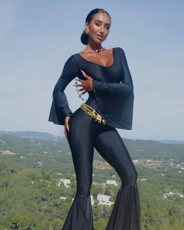 FOTO Ima top tijelo i tajnim poslom zarađuje bogatstvo: 'Ne tražite me novac, nađite posao'