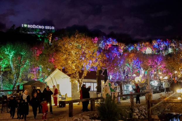 Otvaranje Božićnog sela u Docu Gornjem