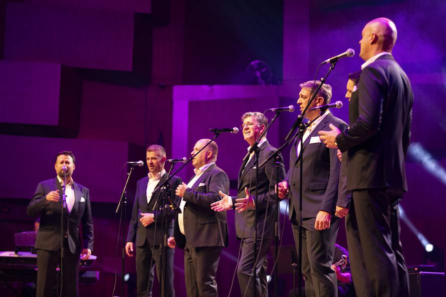 FOTO Duško Ćurlić je nastupio s Rišpetom:  'Iznimna je čast...'