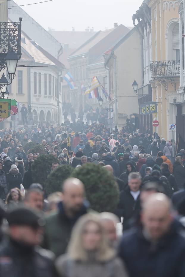 Vukovar: Kolona sjećanja na žrtvu Vukovara