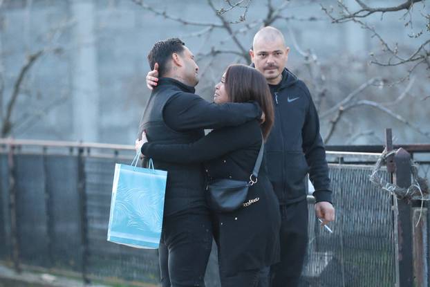 Prijatelji i kolege pružaju podršku Darku Laziću i njegovoj obitelji nakon smrti njegovog brata, Dragana