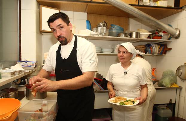Zagreb: Stephan Macchi snima show Jezikova juha u pizzeriji El mundo