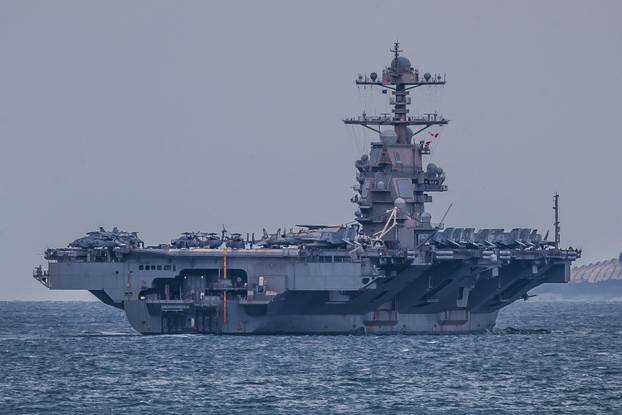Odlazak nosača zrakoplova USS Gerald Ford iz akvatorija Splita