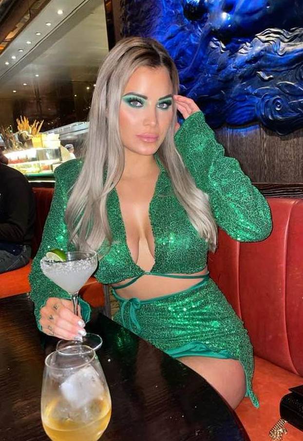 FOTO Koja je koja? Zaludila je muškarce u Playboy kući, a onda se pojavila i blizanka...