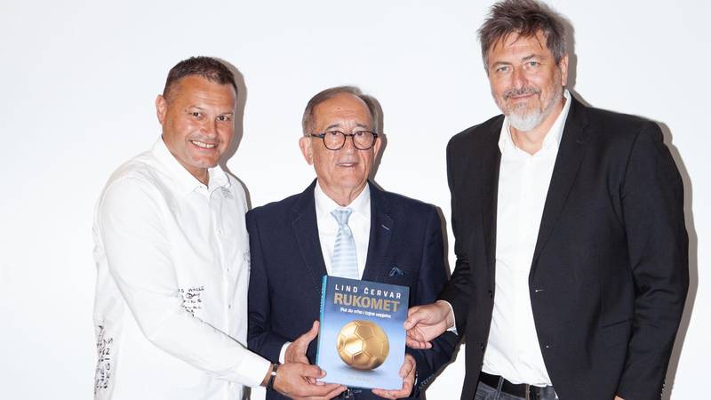 Červar predstavio monografiju, otkrio je tajne priprema za nezaboravni Portugal i Atenu 22 2 niksa kaleb lino cervar i vlado sola snimila ana mrdjen KF6bqa6