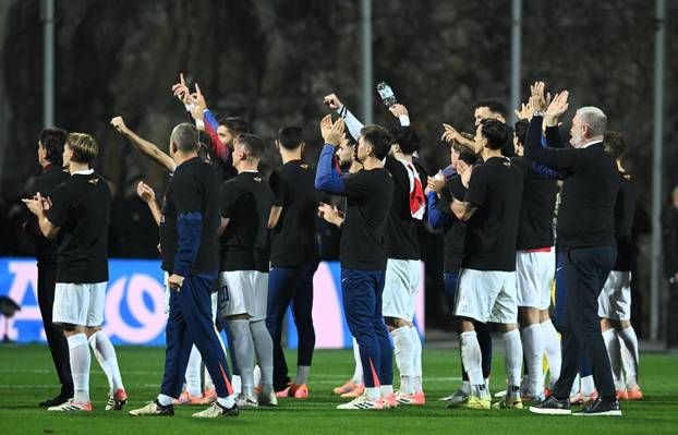 Slavlje nogometaša Hrvatske nakon pobjede nad Farskim otocima i plasmana na Svjetsko prvenstvo