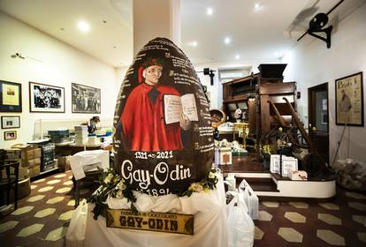 new record made by the ancient chocolate factory, Gay Odin: The largest chocolate egg in the world