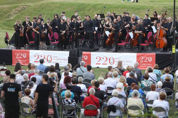 Karlovac: Klasika u parku Glazbene skole