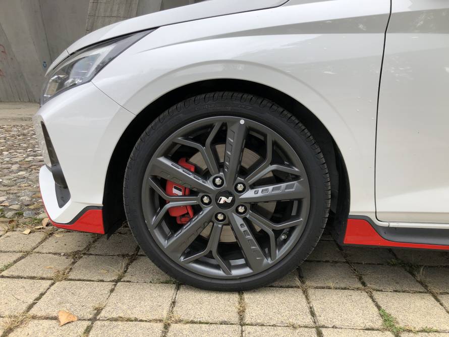 Test vatrenog Hyundaija i20: Otrov se čuva u malim bočicama