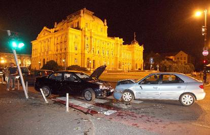 Zagreb: U nesreći kod HNK stradalo 6 putnika i vozač