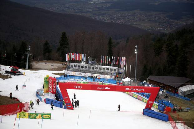Zagreb: Pripreme za prvu vožnju muškog slaloma Audi FIS Svjetskog skijaškog kupa