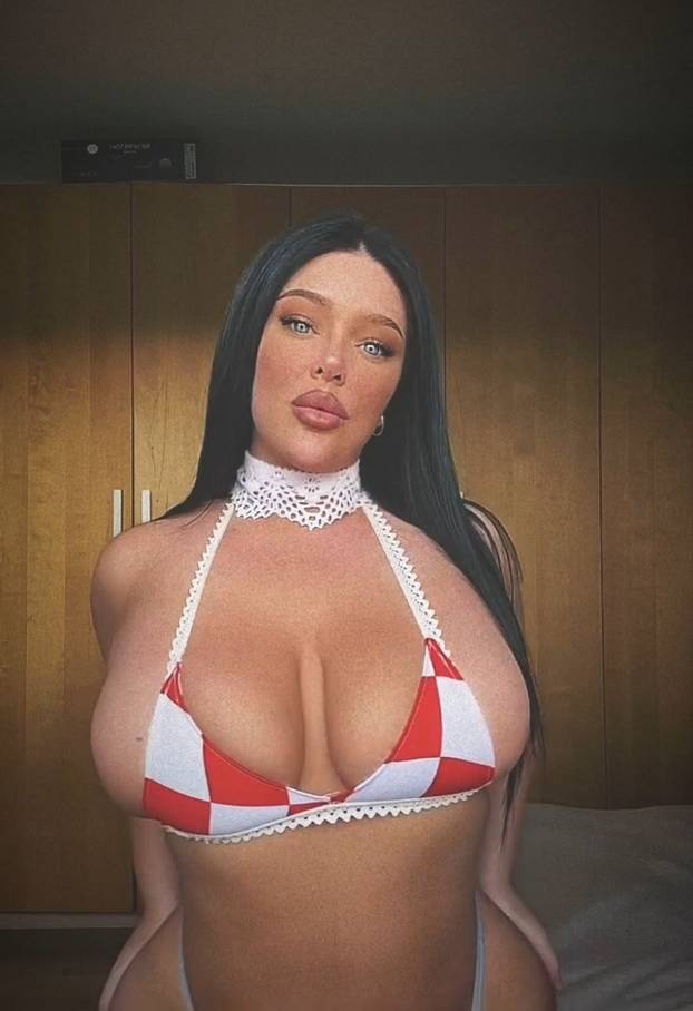 Mini bikini i vrući prizor s plaže: Bujnoj Slavonki Claudiji samo su školjkice prekrile bradavice...