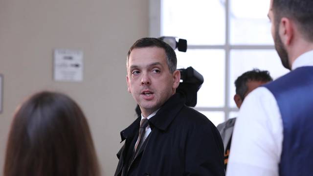 Vijećnik Ante Franić se pravda: "Nisam falsificirao dokumente prilikom kupnje BMW-a"
