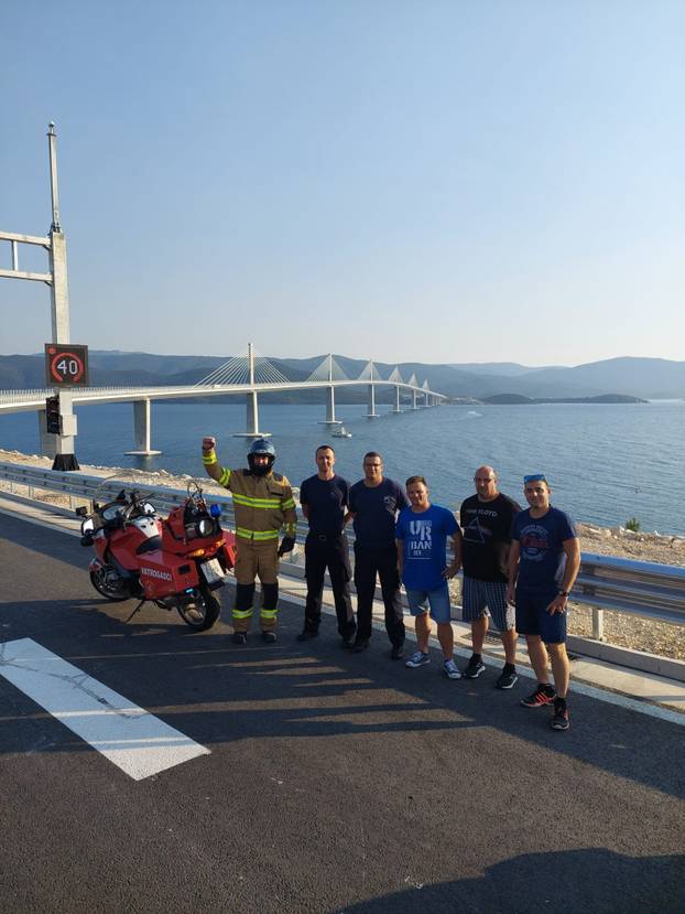 Vatrogasci HAC-a stigli na Pelješki most: Čuvat će ga dok se ne oformi  posebna postrojba