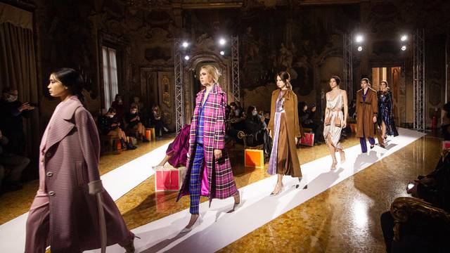 Lana Puljić na tjednu mode u Milanu predstavljena kao jedna od novih dizajnerskih talenata