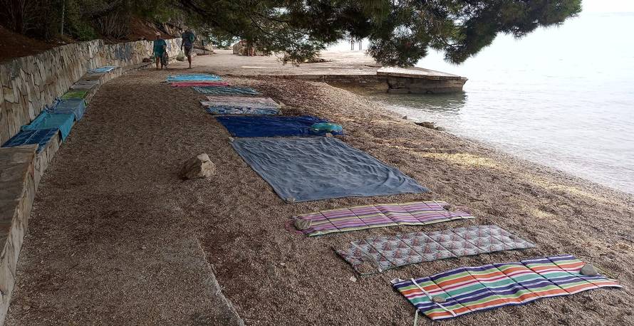 Vječita borba na plažama s 'ručnik rezervacijom':  'Već u osam ujutro nema više mjesta'