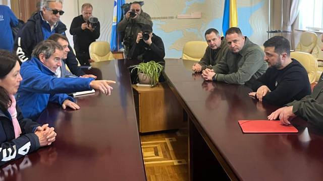 Zelenski i šef IAEA u posjetu Zaporožju: Razgovarali o stanju i zaštiti okupirane elektrane