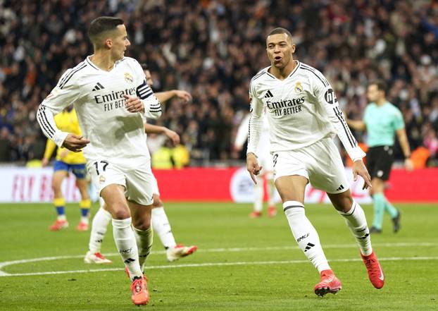 LaLiga - Real Madrid v Las Palmas