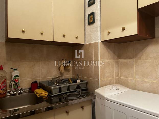 FOTO Ovo još niste vidjeli! Stan je u podrumu Zagreba. 'Drven', ima 30 m2. Cijena? Iznenađenje