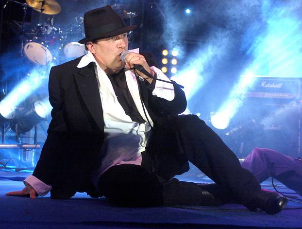 Zagreb: 01.01.1959. ro?en pjeva? Prljavog kazališta Mladen Bodalec 