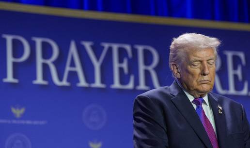 'Iran vode vjerski lu&dstrok;aci'. Ni&scaron;ta manje ne bi se moglo re&cacute;i za Trumpovu Ameriku ili za Izrael