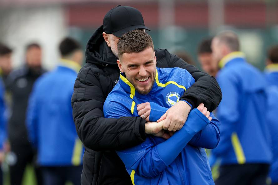 Sarajevo: Trening nogometne reprezentacija BiH uoči finalne utakmice doigravanja za Svjetsko prvenstvo